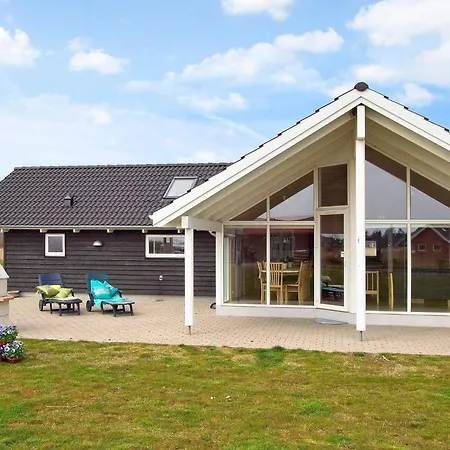 14 Person In Idestrup Ferienhaus *