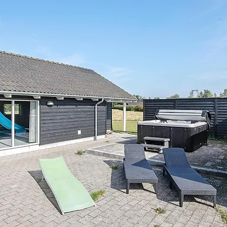 Ferienhaus 14 Person In Idestrup